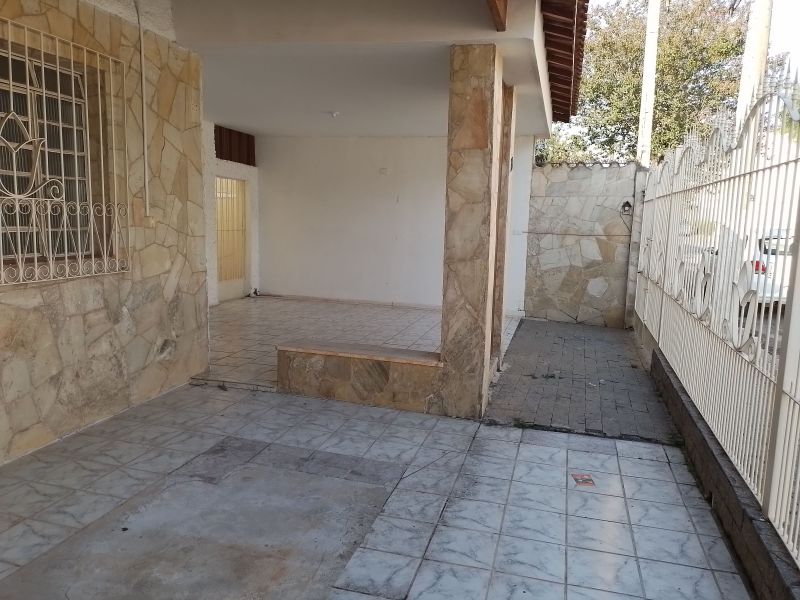 Casa 4d  no bairro Vila Comendador Rodrigues Alves em GUARATINGUETA