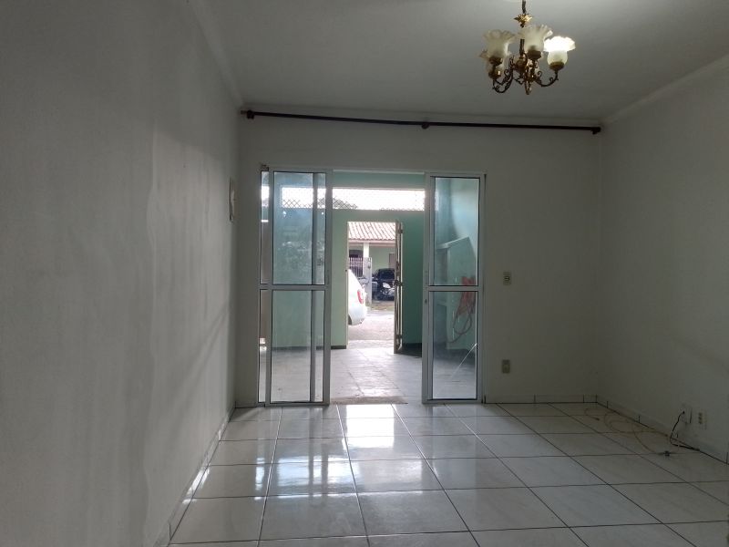 Casa 2d  no bairro Parque Sao Francisco em GUARATINGUETA