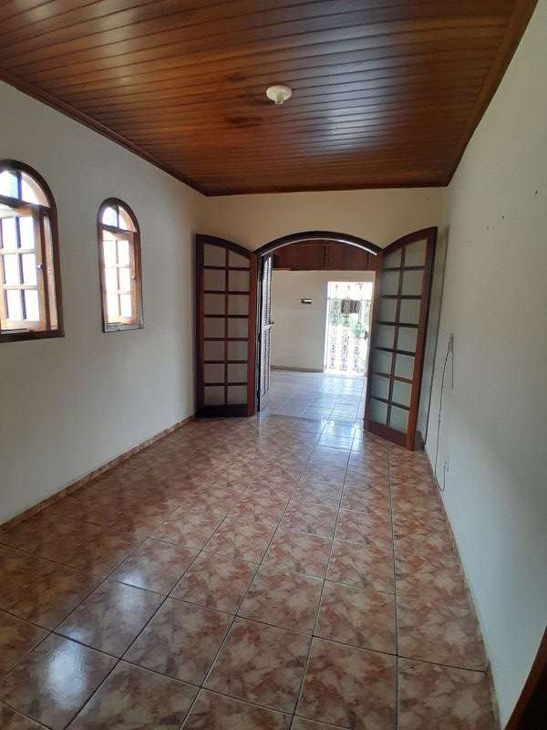 Casa 3d  no bairro Vila dos Comerciarios I em GUARATINGUETA