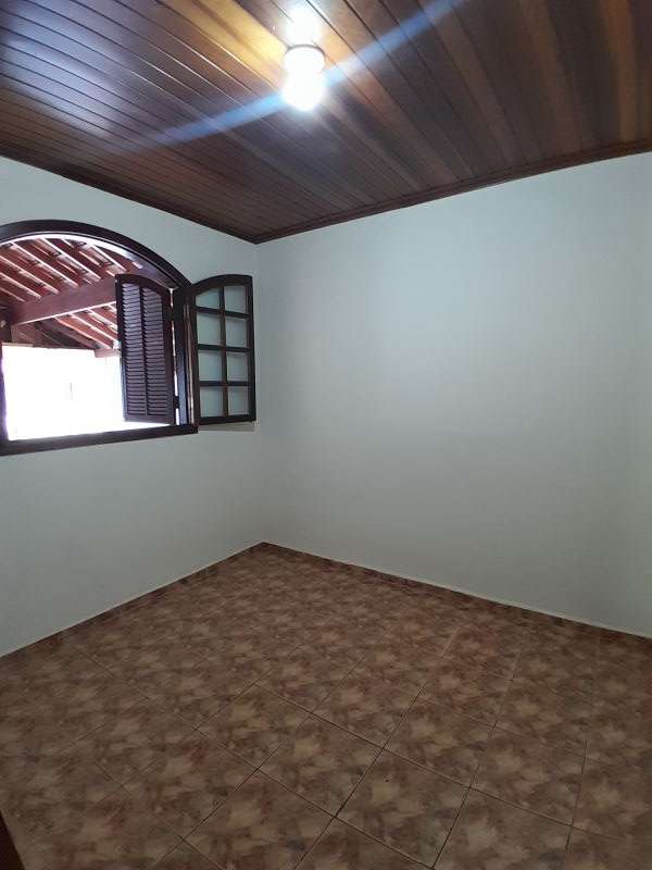 Casa 3d  no bairro Vila dos Comerciarios I em GUARATINGUETA