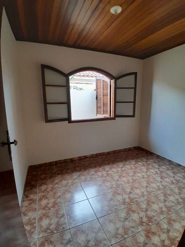 Casa 3d  no bairro Vila dos Comerciarios I em GUARATINGUETA