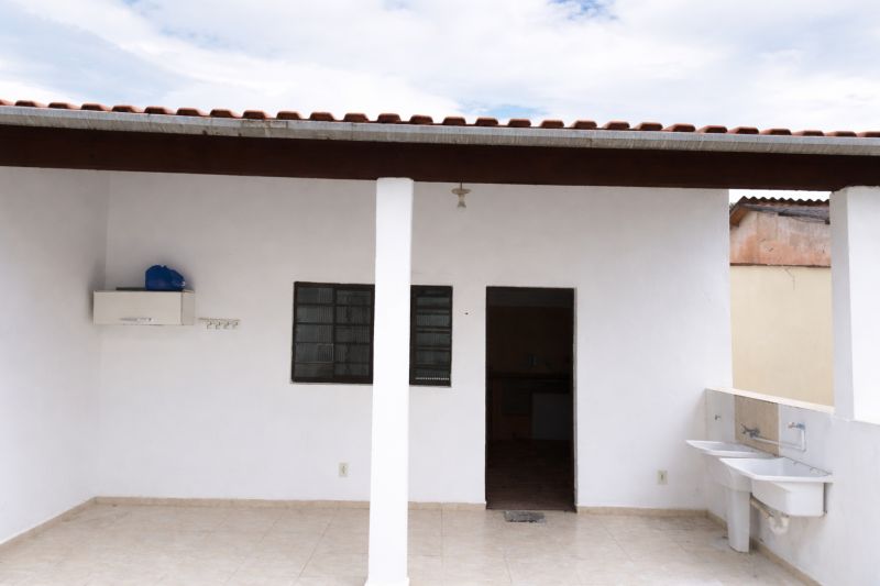 Casa 4d  no bairro Nova Guara em GUARATINGUETA