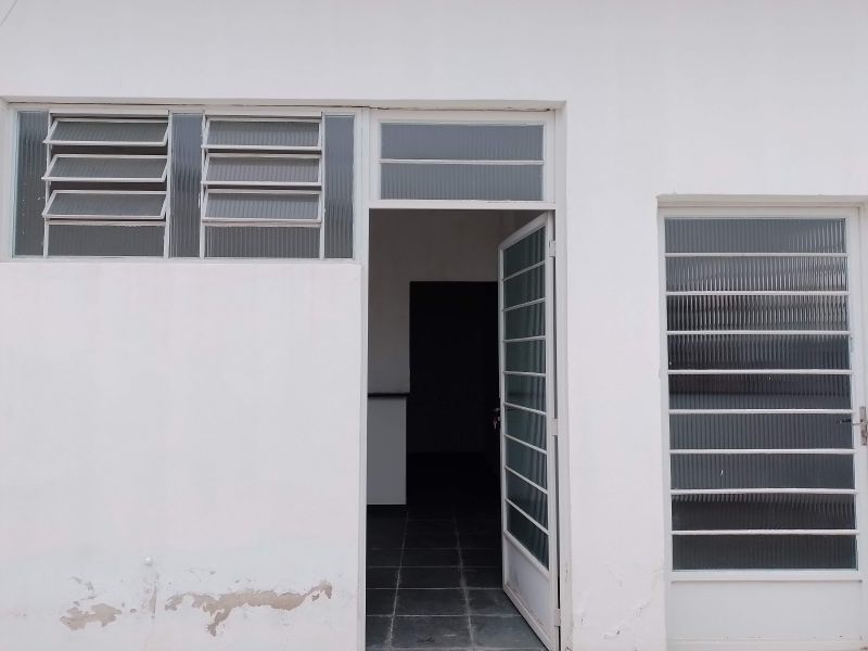 Kitnet 1d  no bairro Parque Residencial Beira Rio em GUARATINGUETA