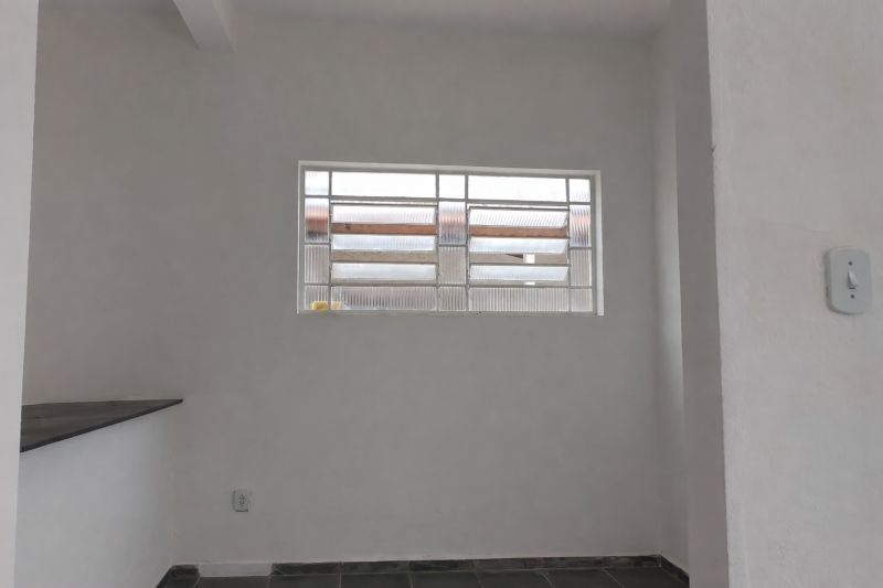 Kitnet 1d  no bairro Parque Residencial Beira Rio em GUARATINGUETA