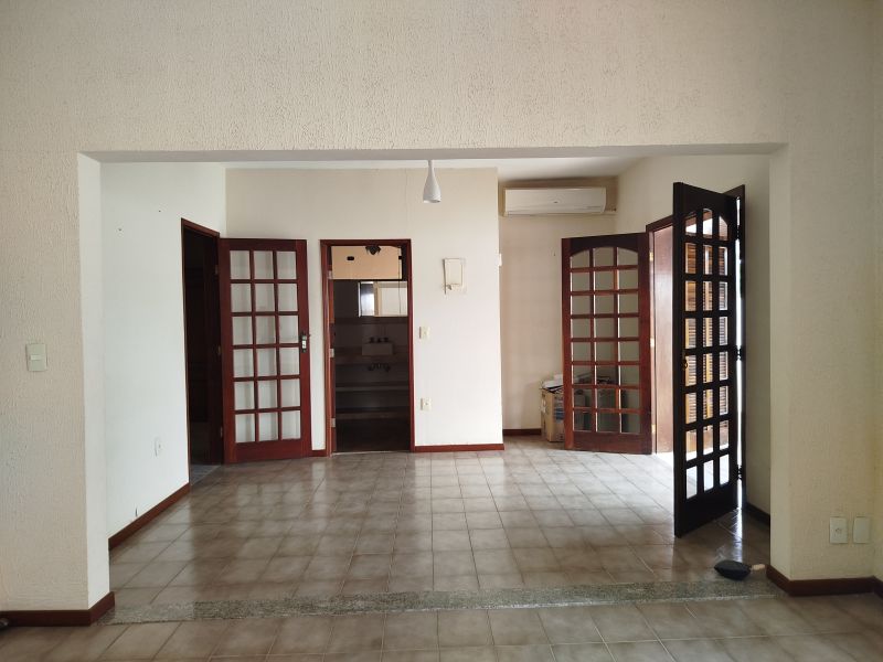 Casa 4d  no bairro Belveder Clube dos 500 em GUARATINGUETA