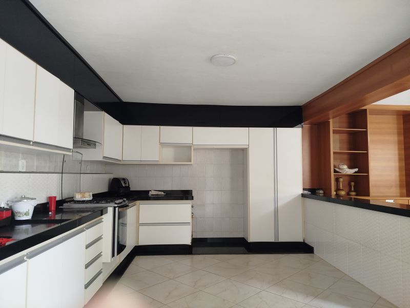 Casa 4d  no bairro Belveder Clube dos 500 em GUARATINGUETA