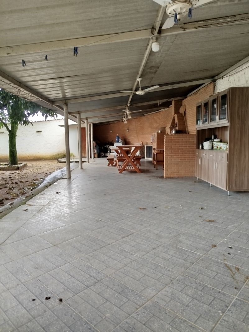 Casa 4d  no bairro Belveder Clube dos 500 em GUARATINGUETA