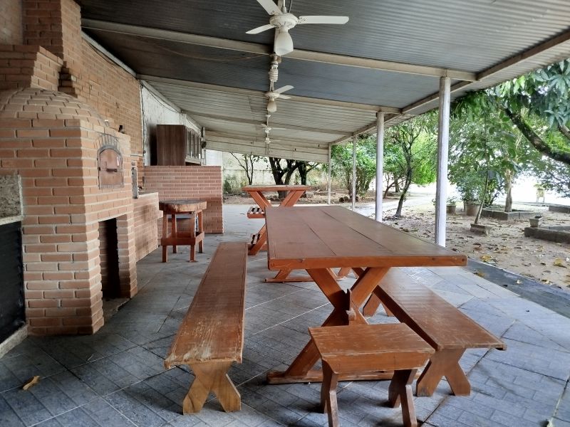 Casa 4d  no bairro Belveder Clube dos 500 em GUARATINGUETA