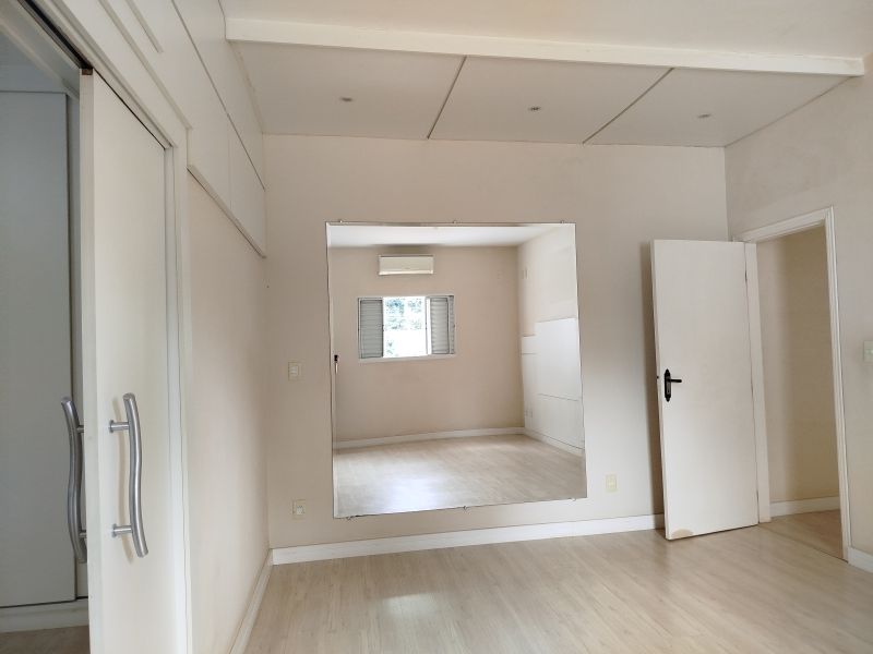 Casa 4d  no bairro Belveder Clube dos 500 em GUARATINGUETA