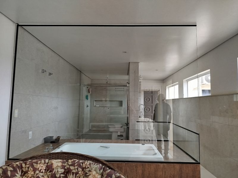 Casa 4d  no bairro Belveder Clube dos 500 em GUARATINGUETA