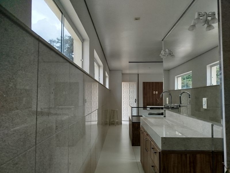 Casa 4d  no bairro Belveder Clube dos 500 em GUARATINGUETA