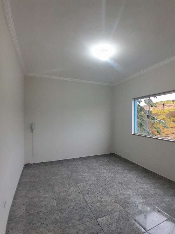 Sala Comercial no bairro Parque Residencial Beira Rio em GUARATINGUETA
