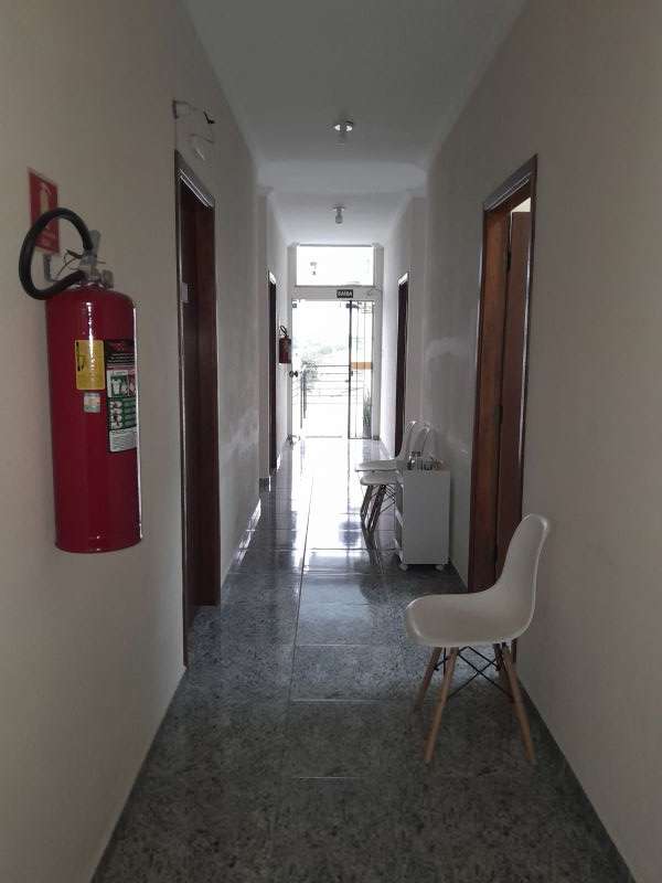 Sala Comercial no bairro Parque Residencial Beira Rio em GUARATINGUETA
