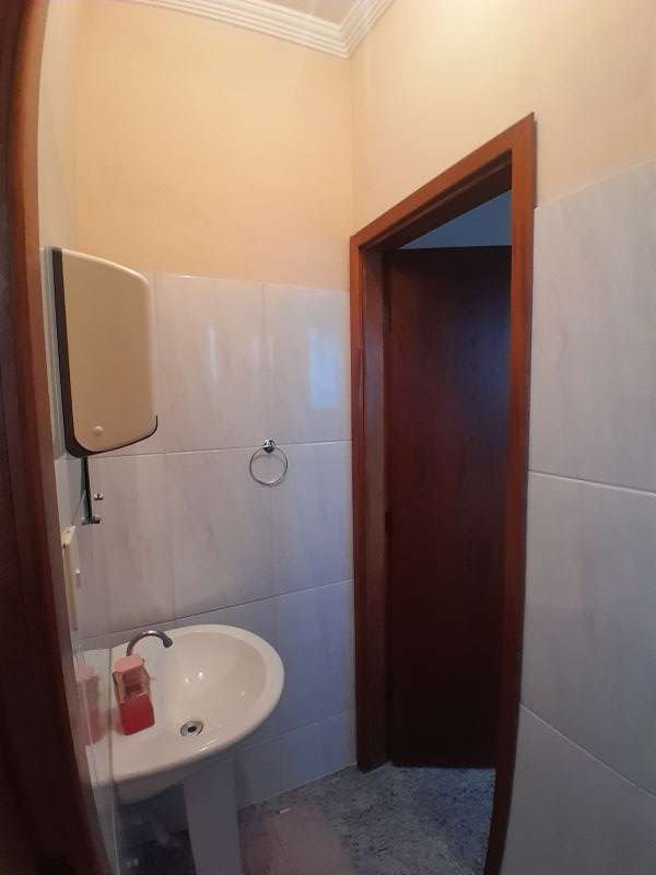 Sala Comercial no bairro Parque Residencial Beira Rio em GUARATINGUETA