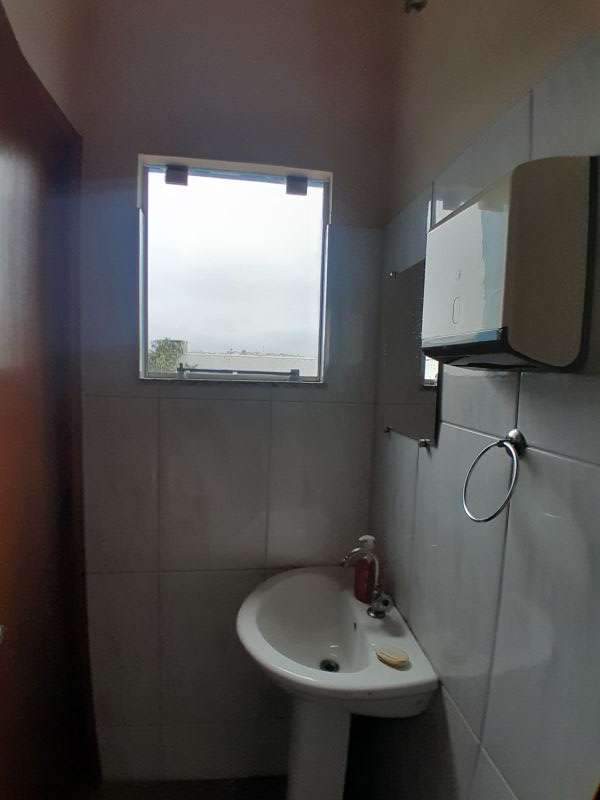 Sala Comercial no bairro Parque Residencial Beira Rio em GUARATINGUETA