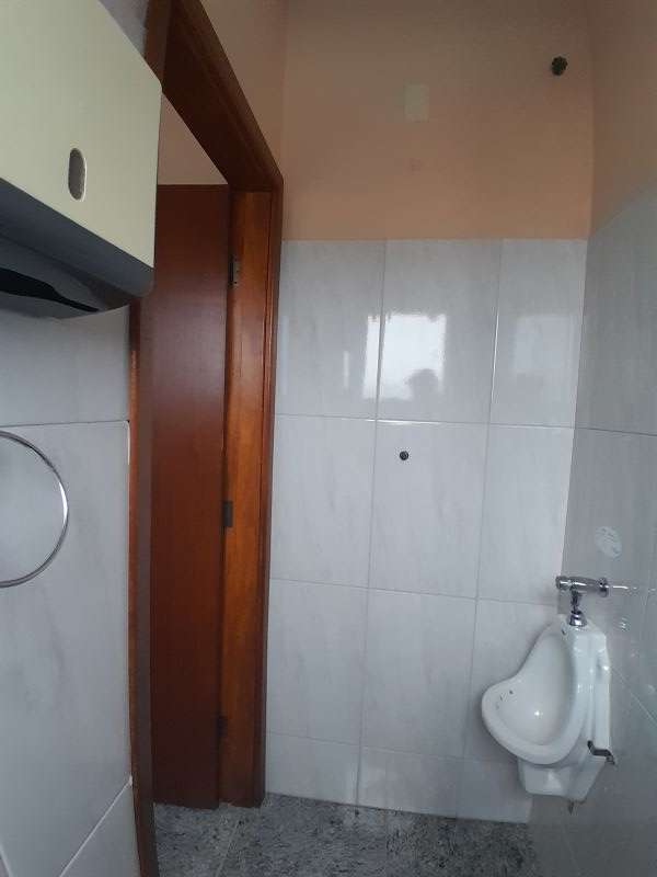 Sala Comercial no bairro Parque Residencial Beira Rio em GUARATINGUETA