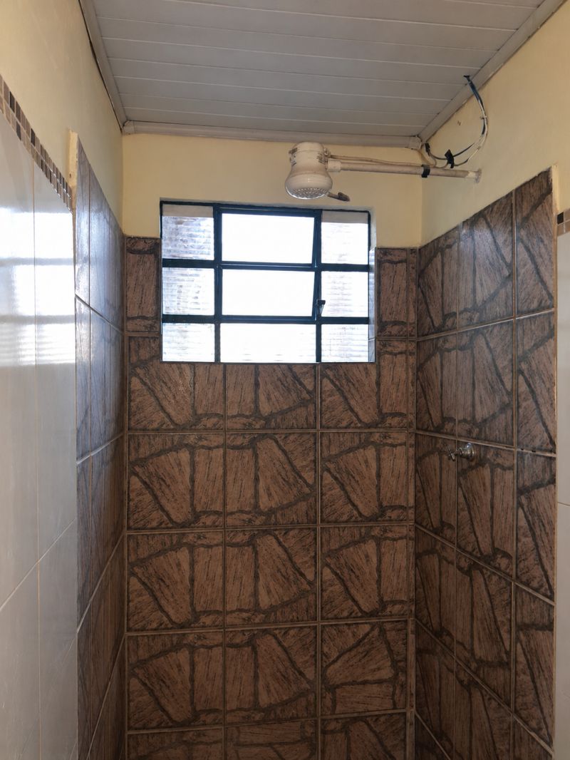 CASA 2d  no bairro Campinho em GUARATINGUETA
