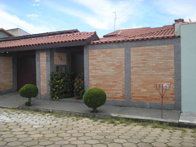 CASA - Bela Vista - Guaratingueta