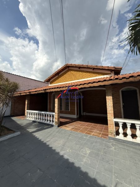 SALA - CENTRO - GUARATINGUETA