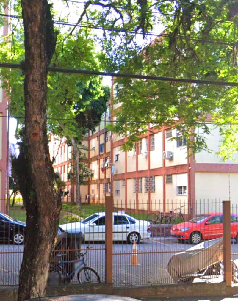 Apto 2 Quartos no bairro CAMAQUÃ em PORTO ALEGRE