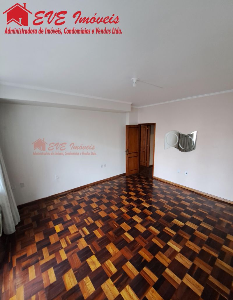Apartamento com 3 Quartos para alugar, 100m - Cen...