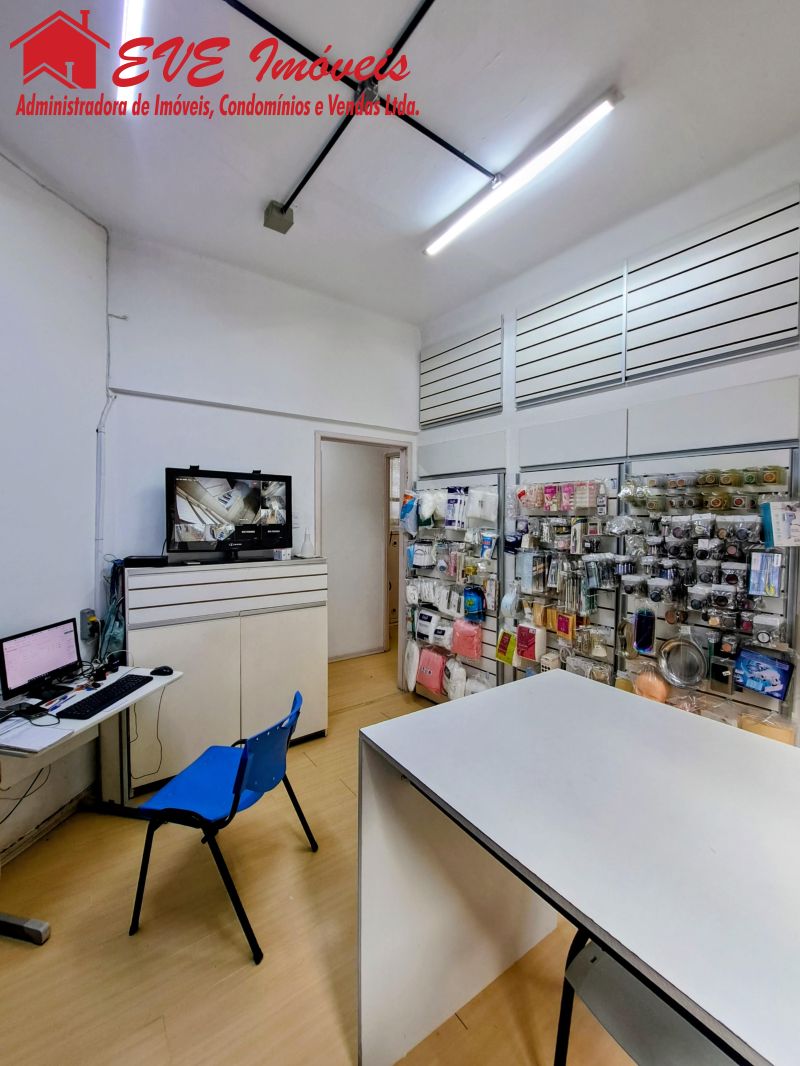 Excelente sala/studio � venda no centro!