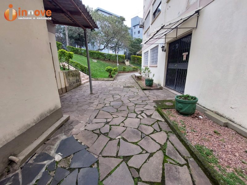 1 dormitorio mobiliado no Bairro Santo Antônio - Porto Alegre