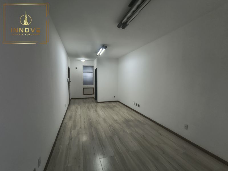INNOVE MÓVEIS -- ALUGA -- Sala comercial para locação no bairro Azenha

