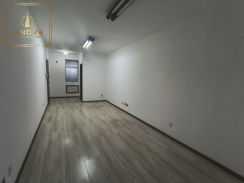 INNOVE MÓVEIS -- ALUGA -- Sala comercial para locação no bairro Azenha

