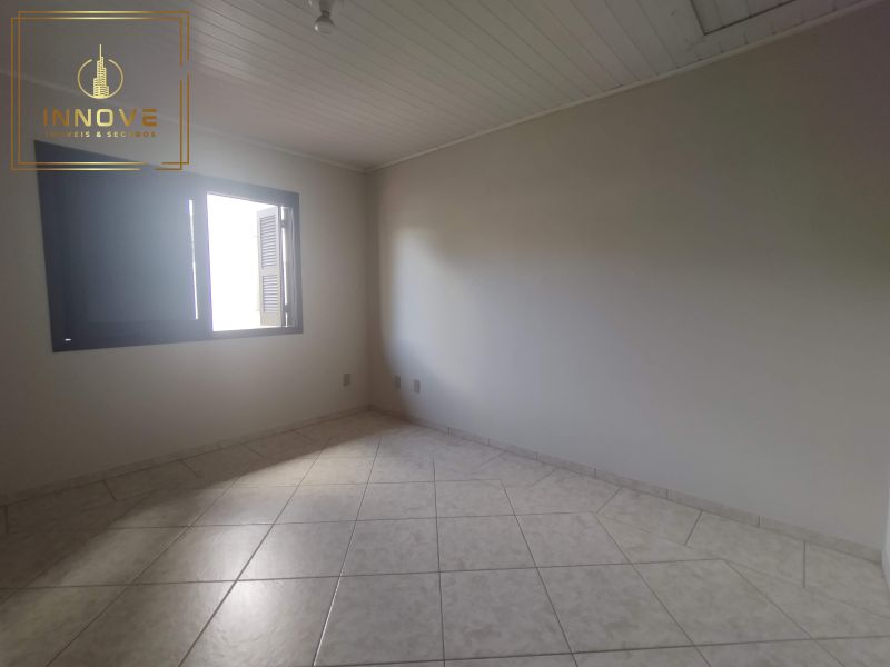 INNOVE IMÓVEIS -- ALUGA -- Belíssima casa no bairro Cavalhada