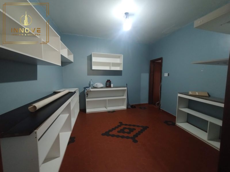 CASA DE 3 DORMITORIOS COM GARAGEM NO BAIRRO AZENHA
