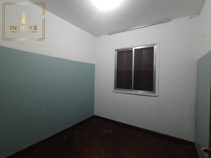 CASA DE 3 DORMITORIOS COM GARAGEM NO BAIRRO AZENHA