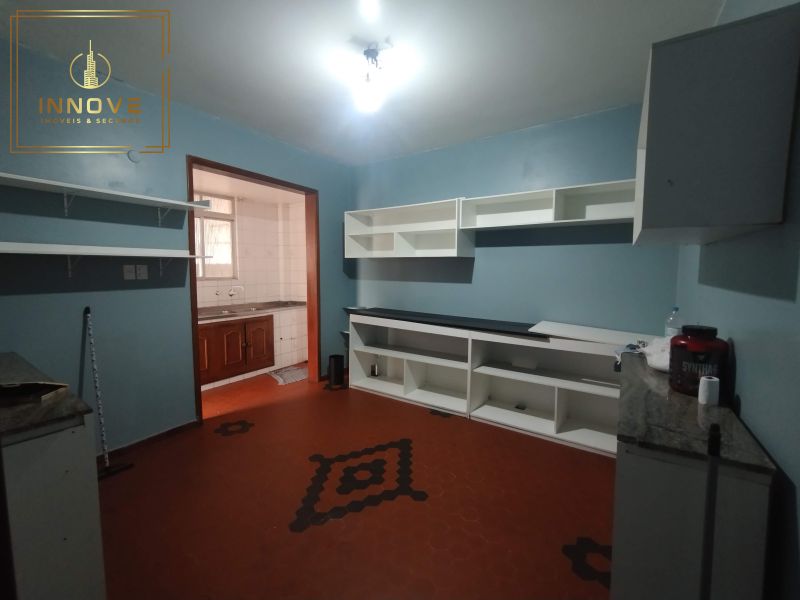 CASA DE 3 DORMITORIOS COM GARAGEM NO BAIRRO AZENHA
