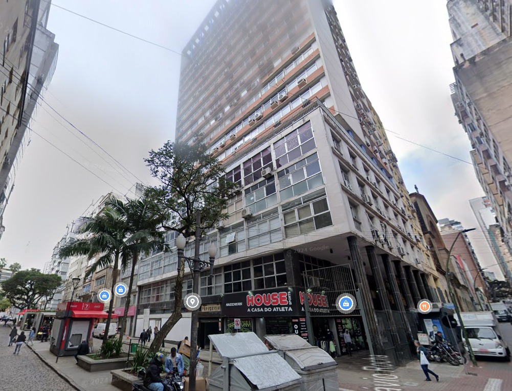 INNOVE IMÓVEIS -- ALUGA -- Sala comercial na esquina da Av. Otávio Rocha.