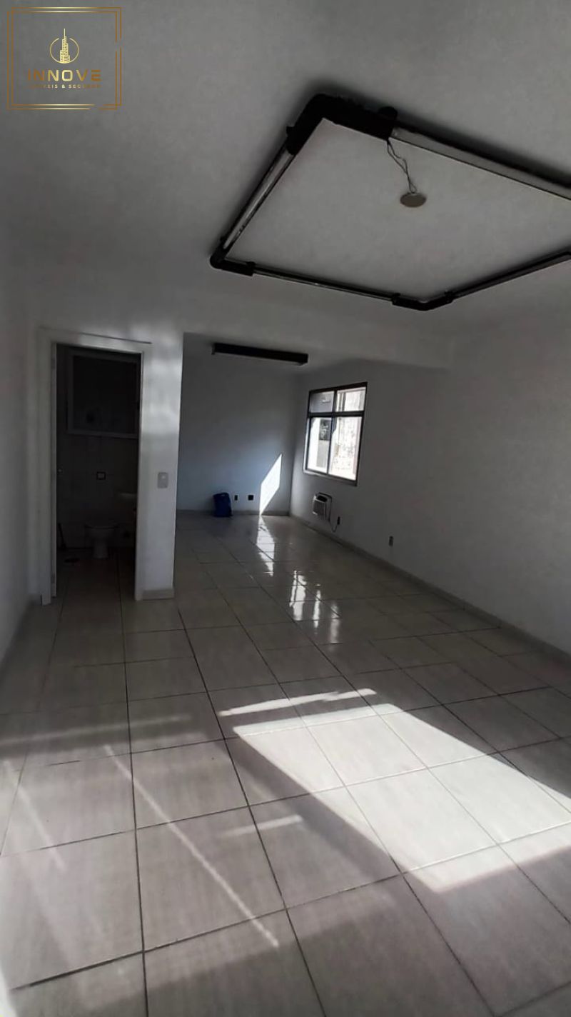 INNOVE IMÓVEIS -- ALUGA -- Sala comercial na esquina da Av. Otávio Rocha.