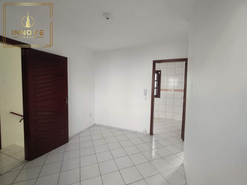 INNOVE IMÓVEIS -- ALUGA -- Excelente apartamento localizado na Rua Gonçalves Ledo