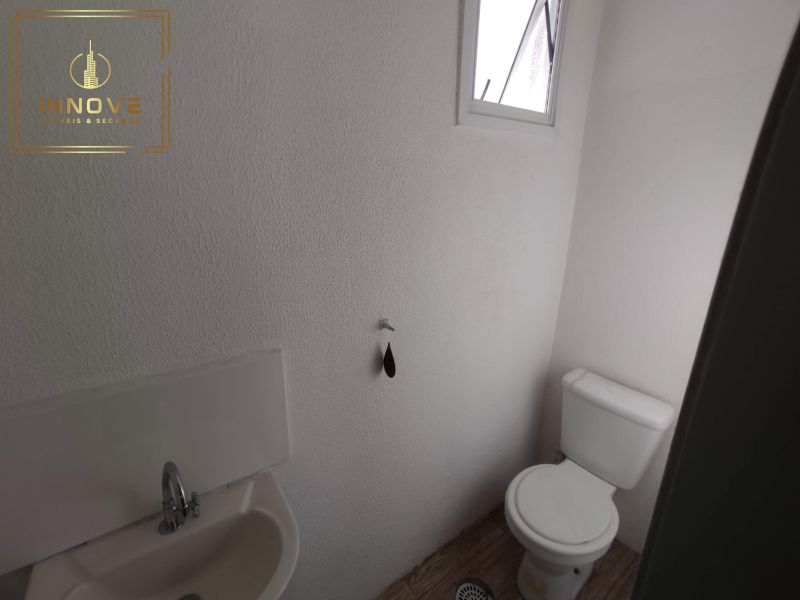 INNOVE IMÓVEIS --  ALUGA -- Excelente apartamento para locação na Avenida Azenha