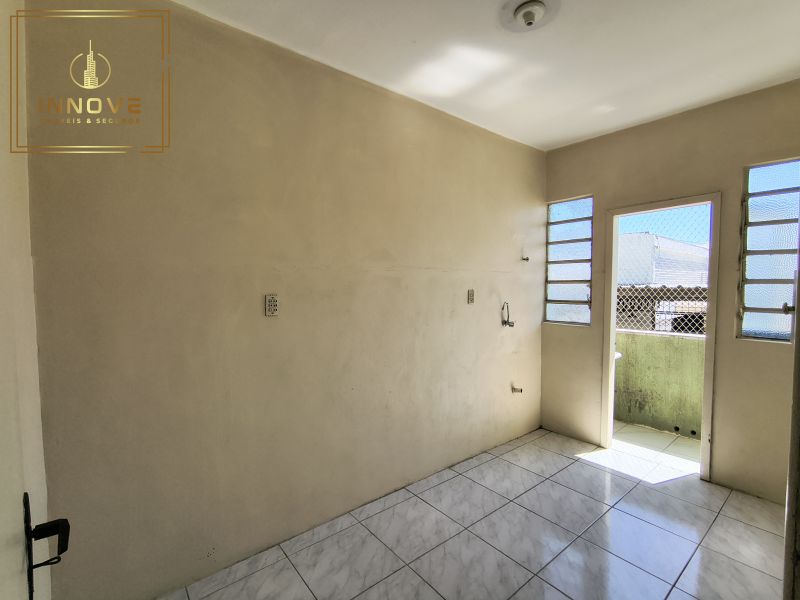 INNOVE MÓVEIS -- ALUGA -- Apartamento com 2 dormitórios