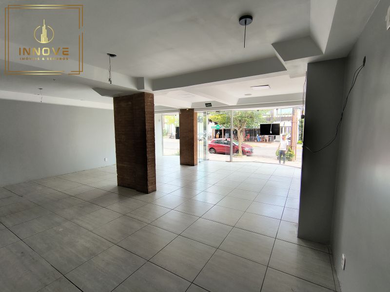 INNOVE MÓVEIS -- ALUGA --  Loja térrea localizada em gramado