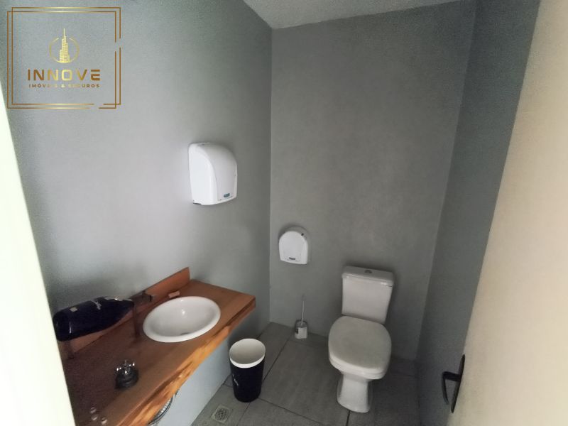 INNOVE MÓVEIS -- ALUGA --  Loja térrea localizada em gramado