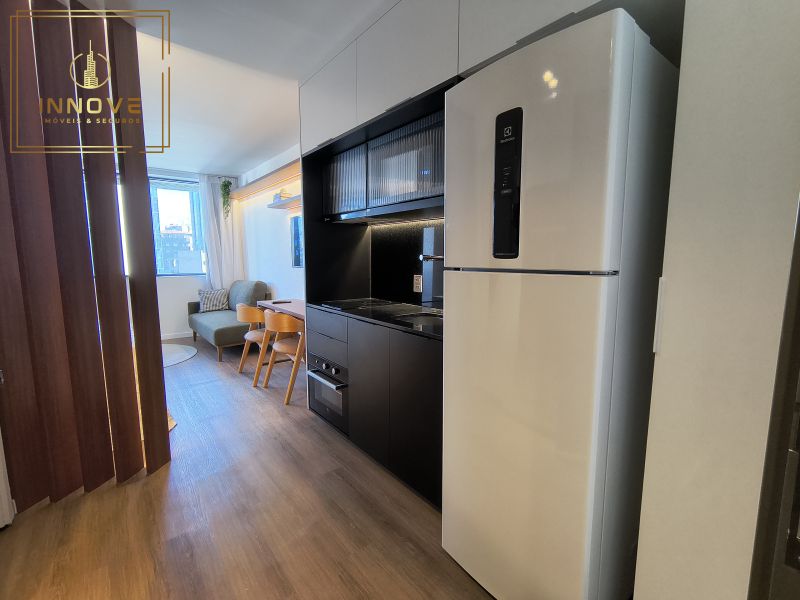 INNOVE MÓVEIS -- ALUGA -- Apartamento no Condomínio Carlos Gomes Square