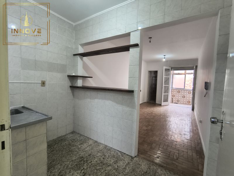 INNOVE MÓVEIS -- ALUGA -- JK localizado na Cidade Baixa