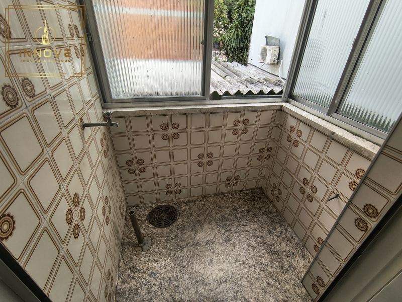 INNOVE MÓVEIS -- ALUGA -- JK localizado na Cidade Baixa