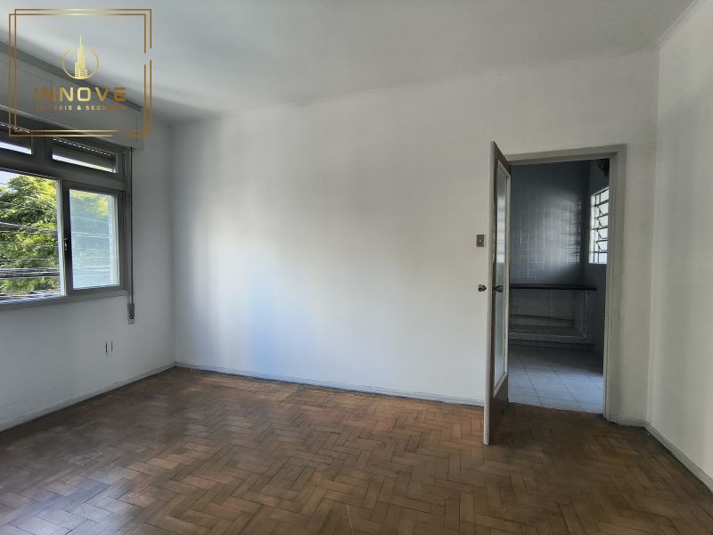 INNOVE MÓVEIS -- ALUGUA -- Apartamento amplo e bem distribuído