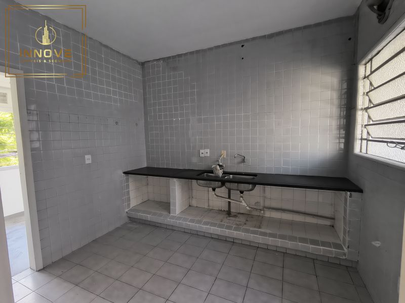 INNOVE MÓVEIS -- ALUGUA -- Apartamento amplo e bem distribuído