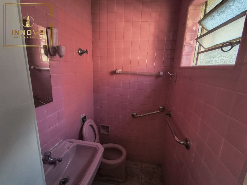 INNOVE MÓVEIS -- ALUGUA -- Apartamento amplo e bem distribuído