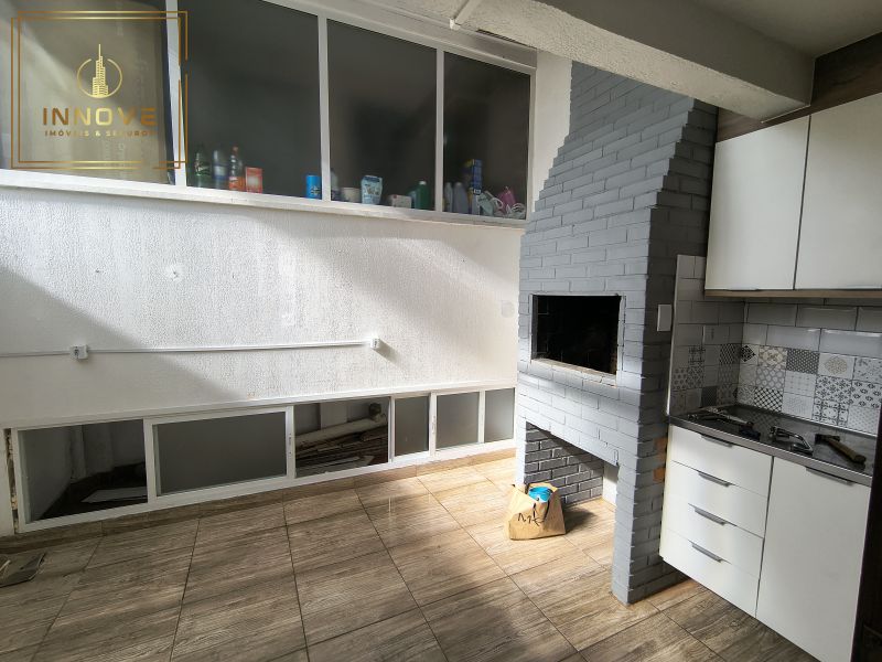 INNOVE MÓVEIS -- ALUGA -- Excelente apartamento com 2 dormitórios