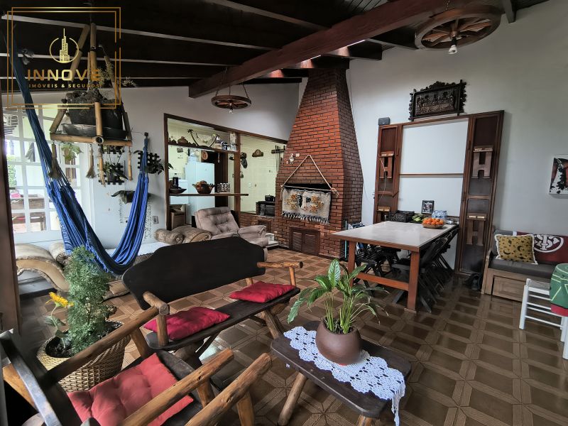 INNOVE MÓVEIS -- ALUGA -- Excelente casa residencial/comercial 