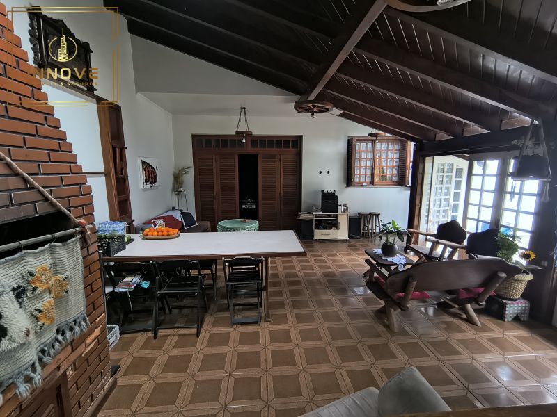 INNOVE MÓVEIS -- ALUGA -- Excelente casa residencial/comercial 