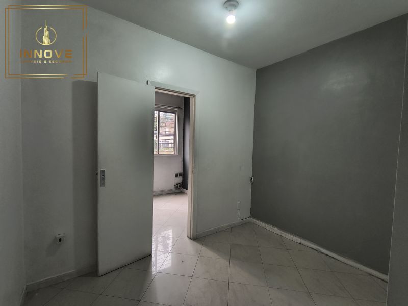 INNOVE MÓVEIS -- ALUGA -- Sala comercial para locação na Avenida Teresópolis